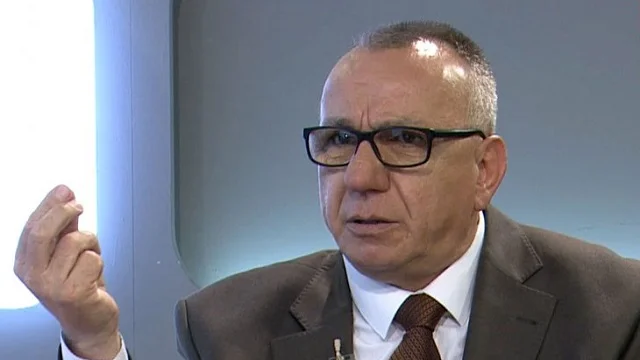 Enver Hasani: El acuerdo viola la constitución en cualquier disposición