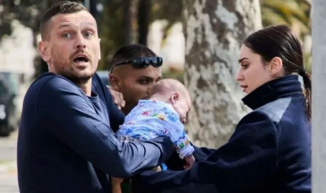 Albaniens MP im schwedischen Parlament rettet Babyleben in Montenegro