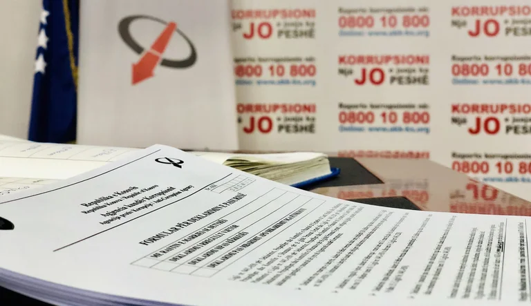 La déclaration de biens des hauts fonctionnaires prend fin le 31 mars, à l'exception de 14 %s