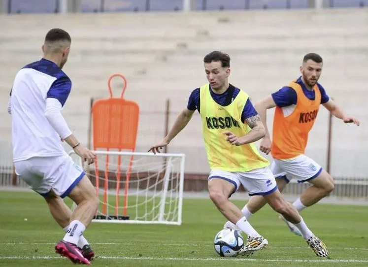 Kosovo begann Vorbereitungen für zwei Spiele in diesem Monat