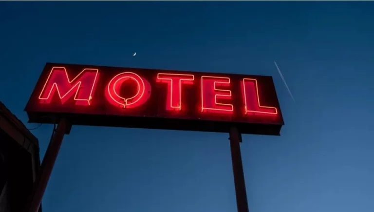 Vdes një burrë në një motel të Vushtrrisë
