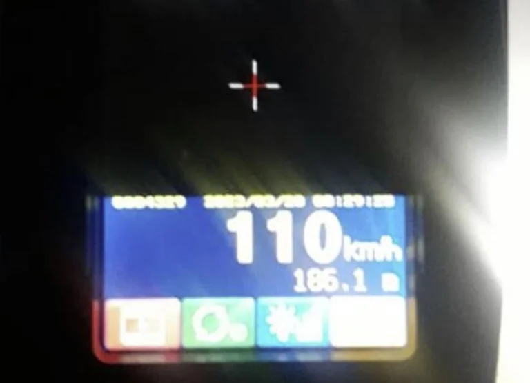 Er fuhr 110 km/h in der 40-Gang-Zone, feine 500 Euro und ein Jahr Fahrverbot