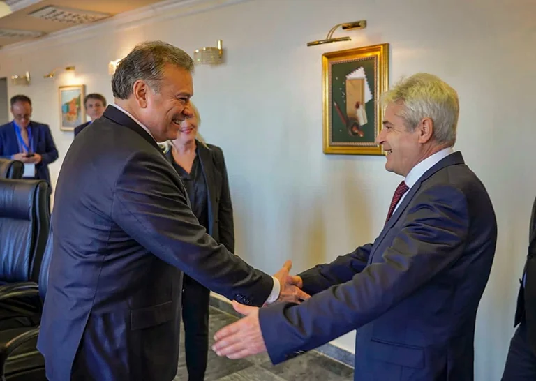 Ahmet trifft Escobar: Wir diskutierten die entscheidende Bedeutung der Lösung Kosovo- Serbien