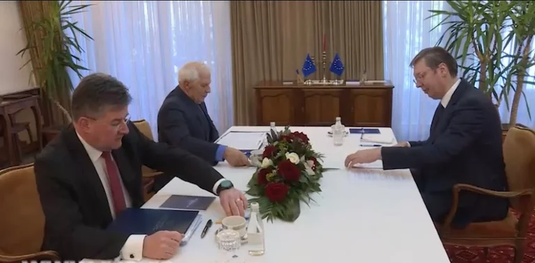 Lajcak's Borell beginnen Treffen mit Vucinqi