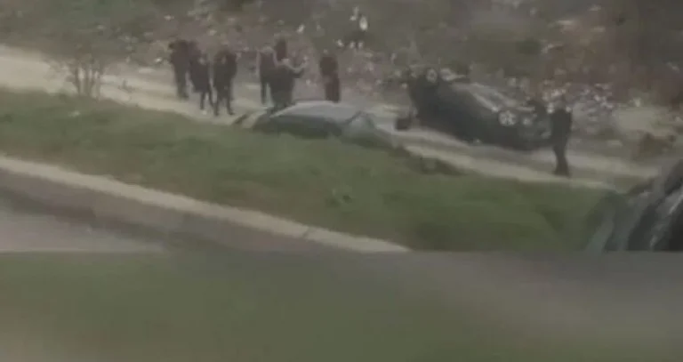 Schwere Verkehrsunfall in Fushe-Kosovo, Auto fällt weg Brücke