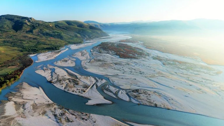 Vjosa National Park River, Leonardo Di Caprio: Sarà libero per sempre.