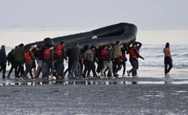 Passando su gomone immigrato in Gran Bretagna, quinto albanese arrestato