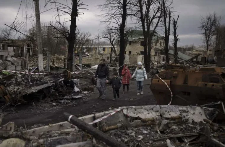 Ukraine: Russian soldiers charged with abuse of four-year-old, rape of her mother