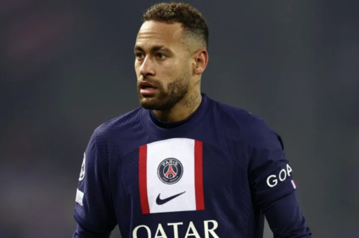 Neymar quiere retirarse al SPG