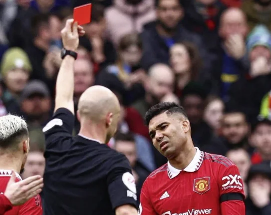 Man United conferma che non farà appello alla carta rossa a Cassemero