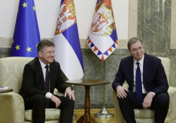 Lajcak trifft auf Vuciqi in Belgrad