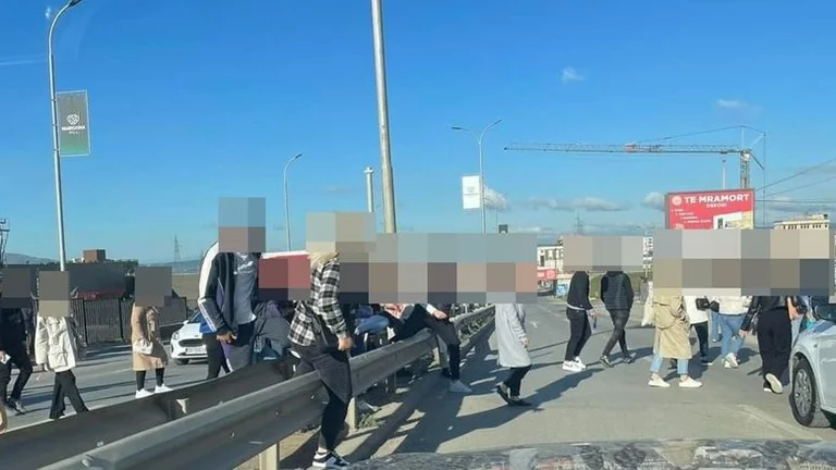 La falta de cruce está poniendo en peligro a los ciudadanos de Veternik