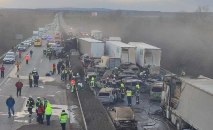 Incidente pesante in Ungheria: sono coinvolti cinque camion e 37 auto