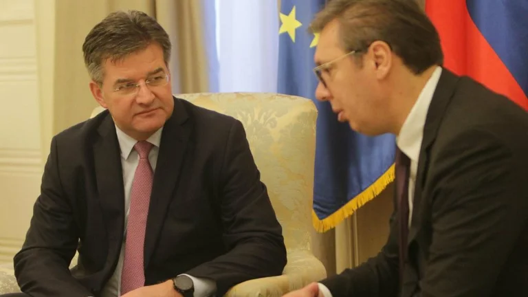 Vuçhe contrata a Lajcak para una reunión constructiva con Kurti
