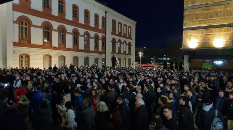 Belgrad Straßen ablehnen Franco-German Plan