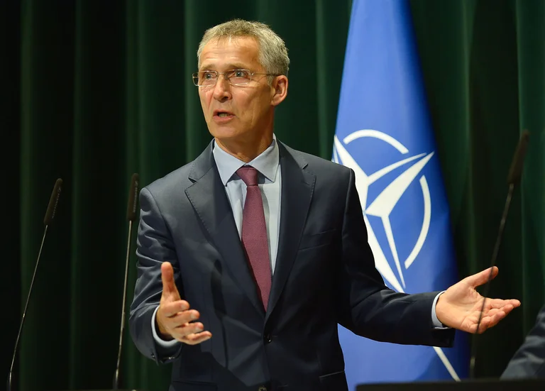 Stoltenberg: l'OTAN prend la situation au sérieux, les parties trouvent des solutions