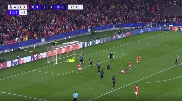Benfya geht auf sichere Qualifikationen, also geht Gomez.