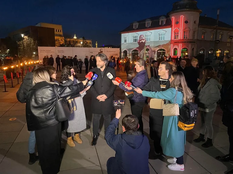 Anche a Pristina i razzi per l'era KLA