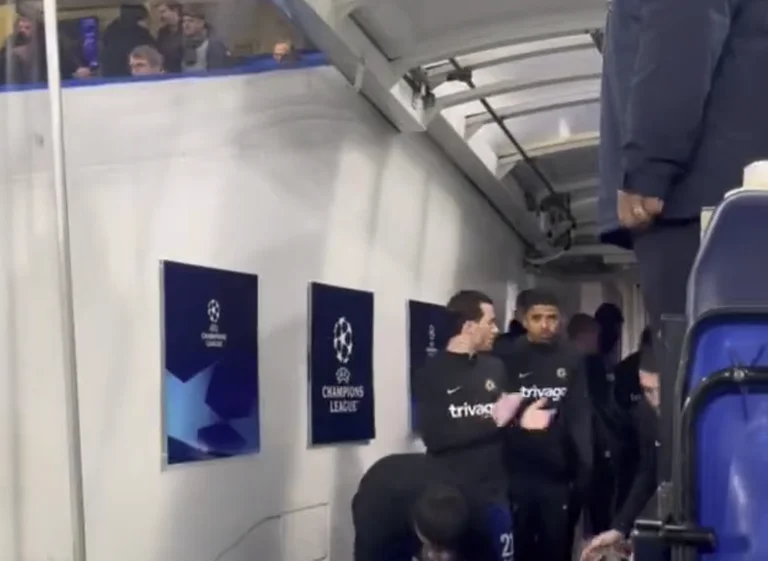 Presionó el partido de Champions League entre Chelsea y Dortmund, por eso