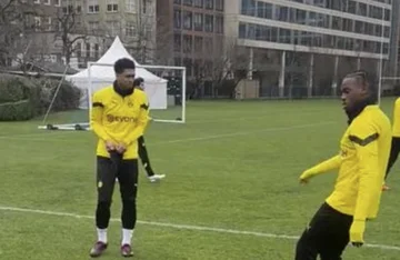 Dortmund zahlt ein Feld in London, um seine Abschlussausbildung vor dem Chelsea Spiel durchzuführen