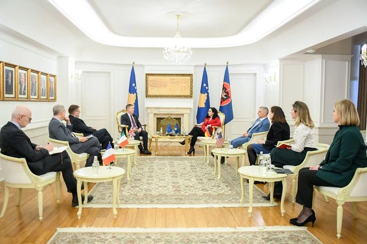 Proposition européenne, thème du sommet d'Osman avec les ambassadeurs QUINT