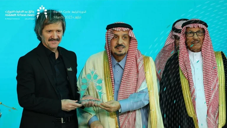 El director de capital gana el premio como arquitecto serbio, las noticias disfrutan del progreso de Rama