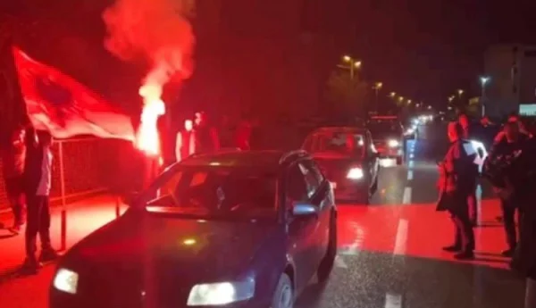 Albanesi alla festa, Nick Gilosaj vince nel comune di Tuzi