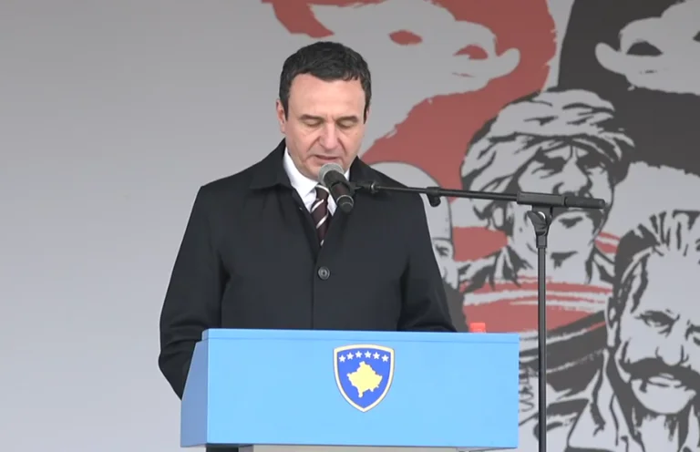 Kurti: Hoy cumplimos la visión de Adam Yasar para el Ejército de Kosovo