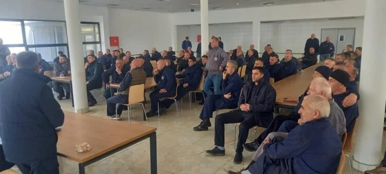 I lavoratori KEK avvertono proteste, scioperi