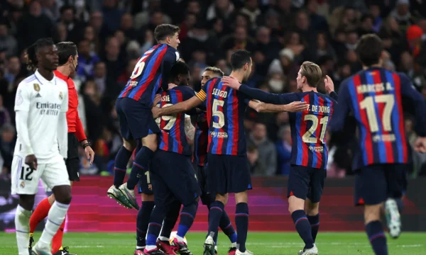 Termina la primera mitad de Copa del Rey entre Real y Barcelona