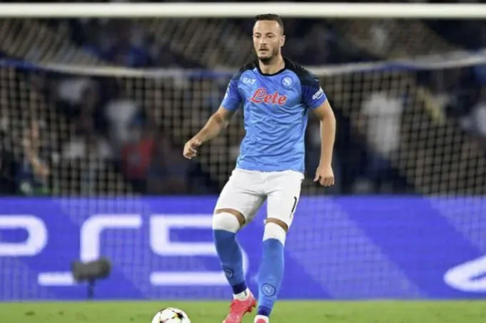 Dettagli del nuovo contratto Candor a Napoli, quanto viene pagato un anno?