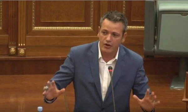 Gashi: La asociación aceptada por Kurti va más allá de lo que Mustafa y Thaci han firmado