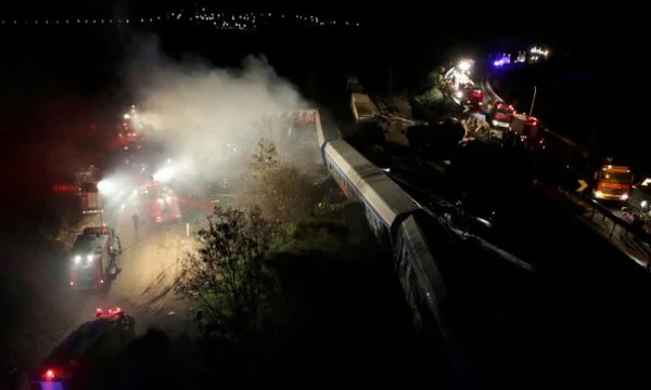 Le pire accident ferroviaire de la Grèce, démission du ministre des Transports