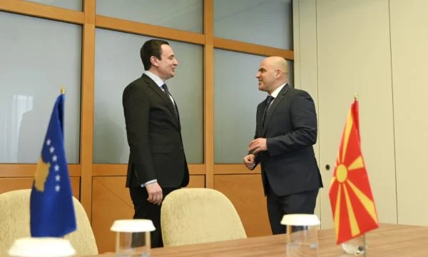 Kurti rencontre Kovacevski, parle de la route Prizren- Tetovo