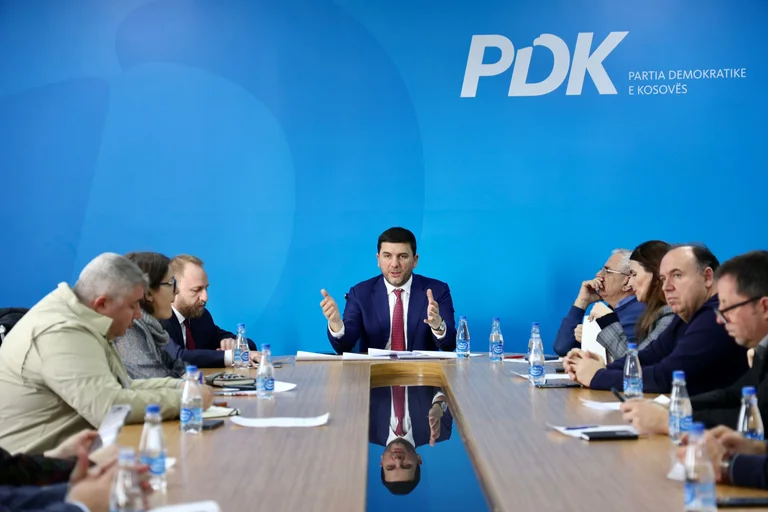 PDK: De acuerdo final con reconocimiento central al acuerdo temporal con la Asociación en el centro