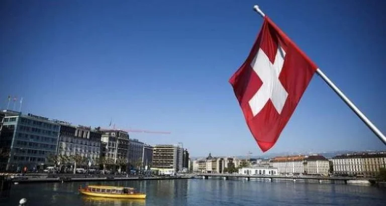 Das Parlament der Schweiz erklärt Ja Rechtshilfevertrag mit Kosovo