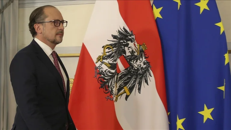 Le ministre autrichien se félicite des progrès accomplis vers la normalisation des relations entre le Kosovo et la Serbie