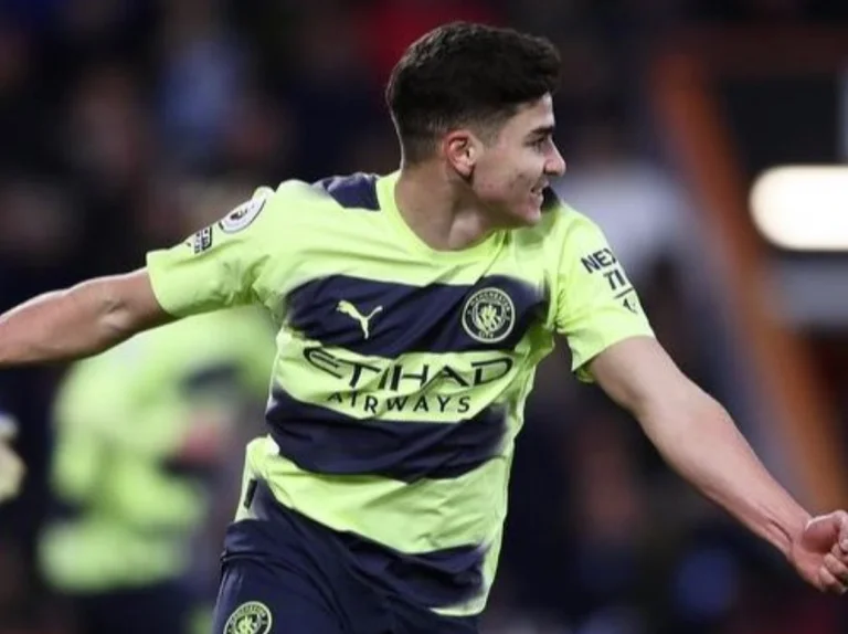 Alvarez signera un nouveau contrat avec City, le salaire changera