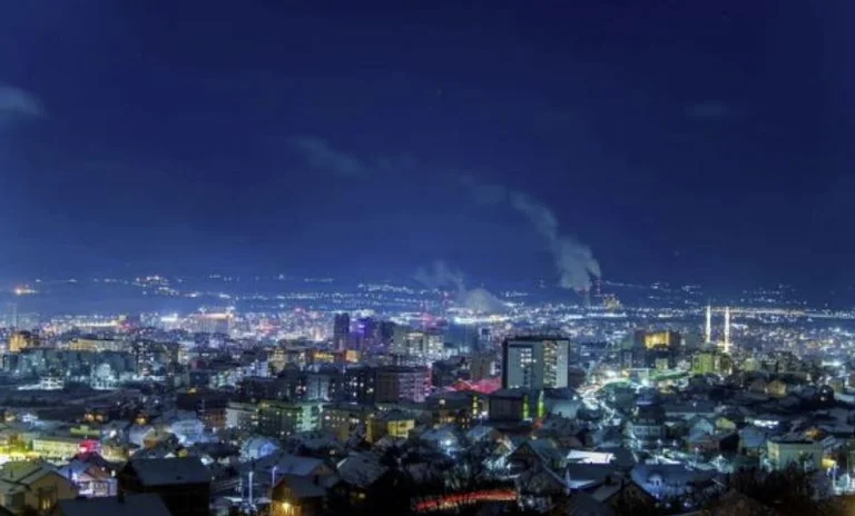 Cittadini a Pristina interessati, ieri notte sentito uno strano rumore