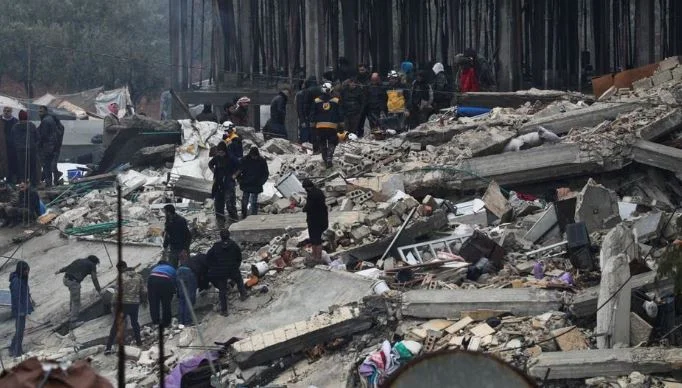 La Turchia lancia un'indagine su 612 persone dopo i terremoti mortali