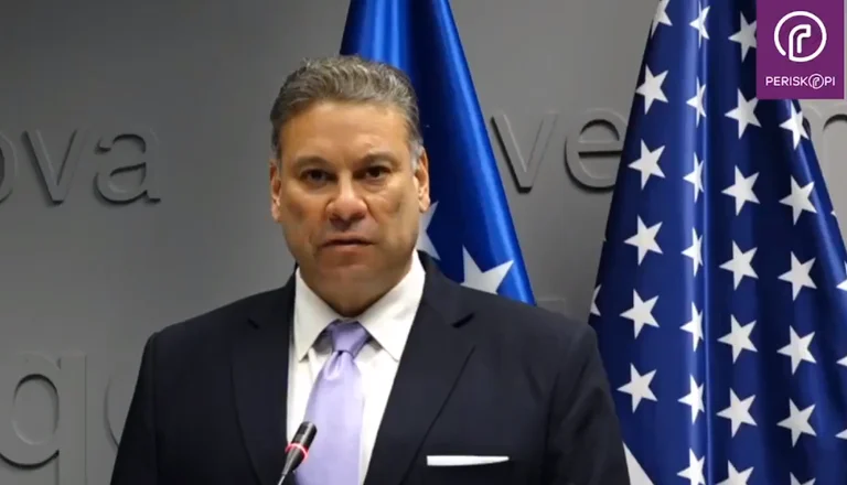 Escobar raporton para senatorëve: Kosova e Serbia palë të barabarta, dialogu të përfundojë me njohje
