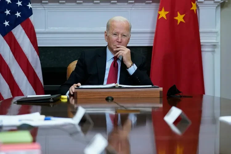 Biden: Sarebbe irrazionale per la Cina negoziare la pace in Ucraina