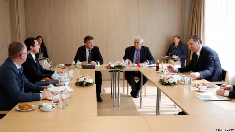 Borrell invite Vuchy Kurt à une réunion le 27 février