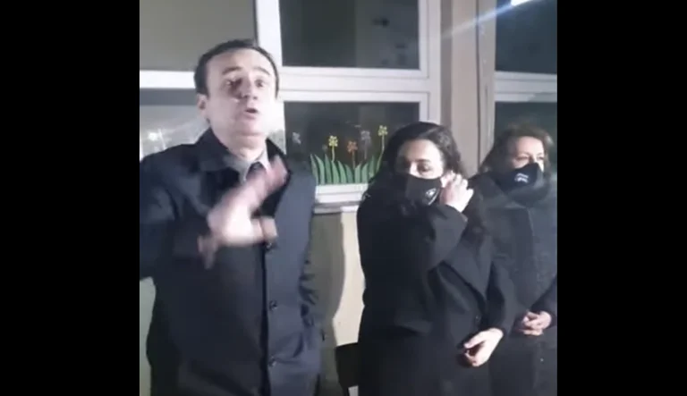 Il presidente Kazakh al Ministero, la campagna di Kurti: Chi ha qualcuno in governo, ma devo lasciare questo posto.