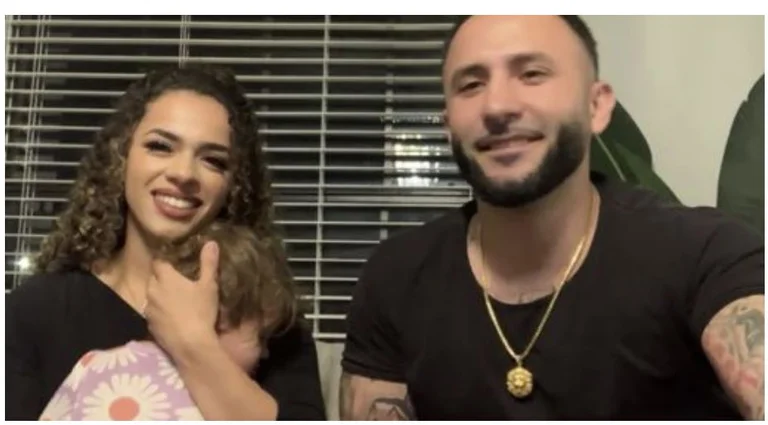 Le couple albanais-palestinien raconte l'histoire d'amour: Nous nous sommes rencontrés sur une photo sur Snapchat, et nous nous sommes mariés pendant un mois.