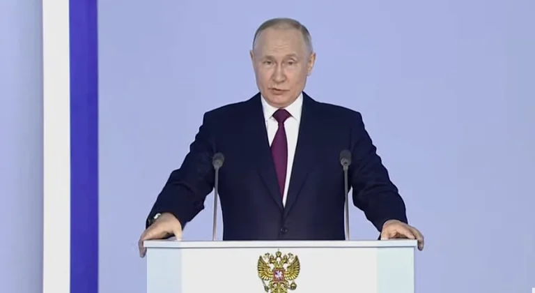 Poutine commence à parler à la nation : nous sommes dans une situation difficile, je suis ouvert au dialogue avec l'Occident.
