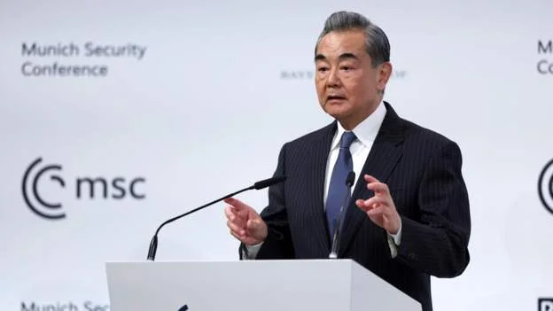 Chinesischer Top-Diplomat kommt nach Moskau für Gespräche über einen Friedensplan