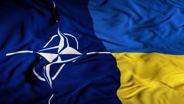 L'Ucraina spera per l'invito estivo alla NATO