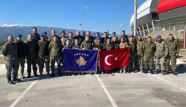L'indipendenza del Kosovo nel contingente KSF in Hatay