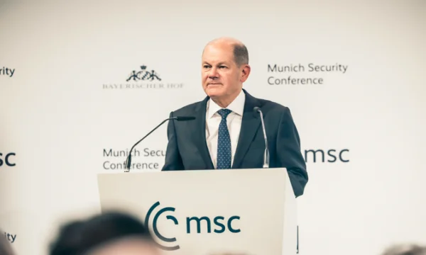 Alla conferenza di sicurezza di Monaco, Scholz parla della proposta franco-tedesca